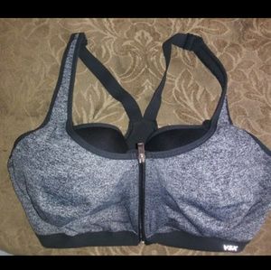 36DDD Vs bra